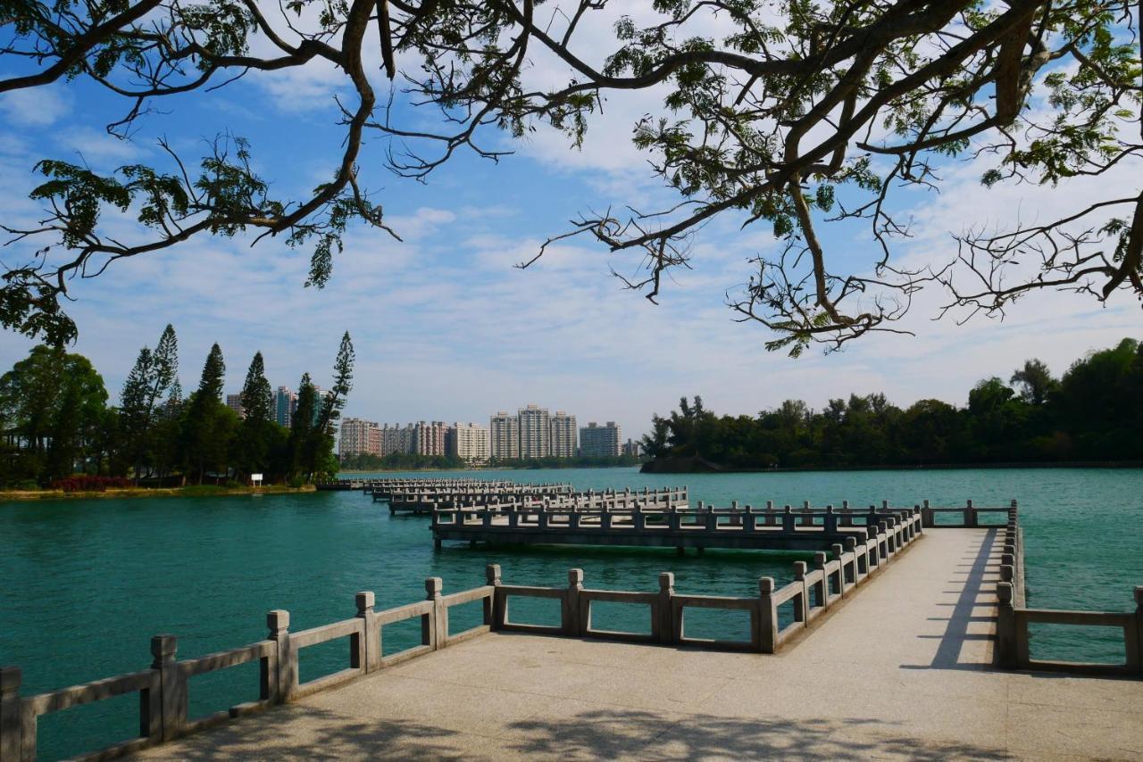 Chengching Lakefront Resort 高雄市 エクステリア 写真