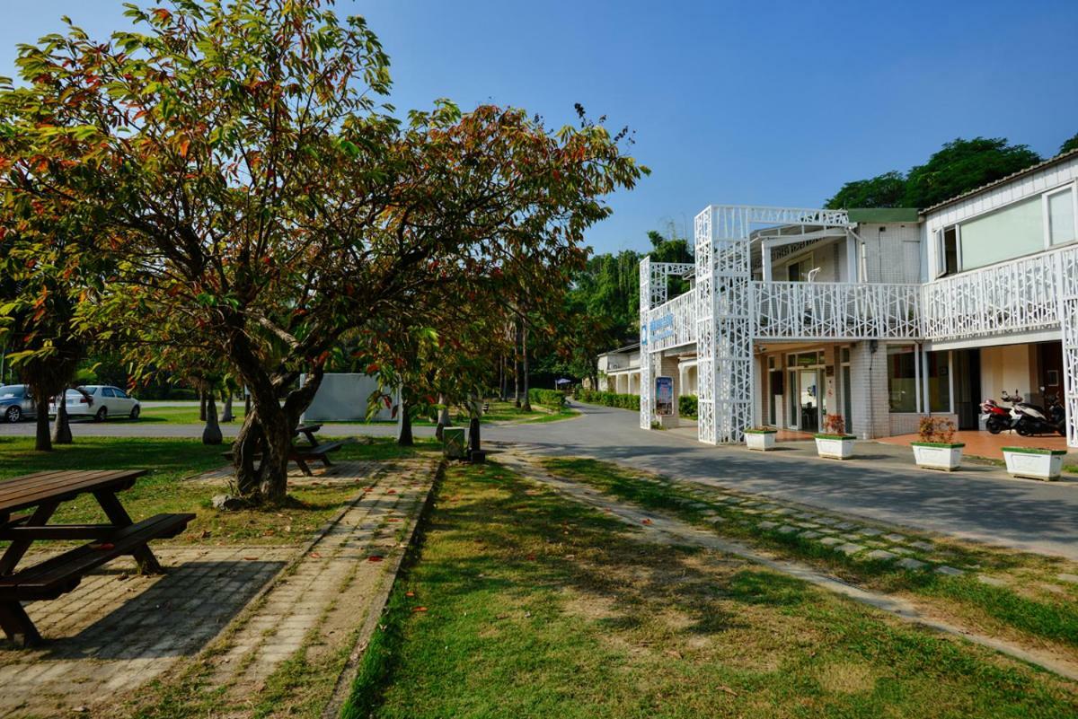 Chengching Lakefront Resort 高雄市 エクステリア 写真